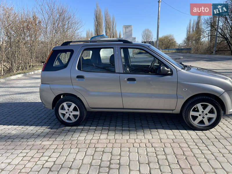 Хэтчбек Suzuki Ignis 2004 в Подволочиске