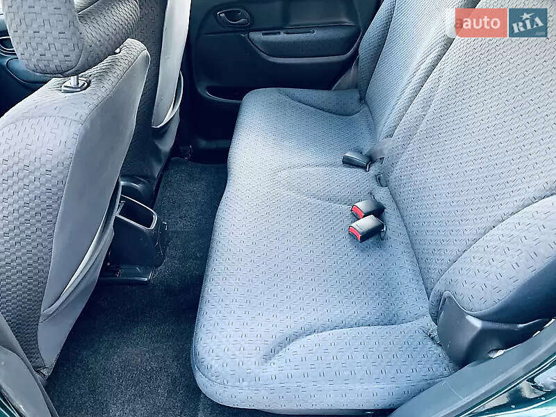 Хэтчбек Suzuki Ignis 2004 в Драбове