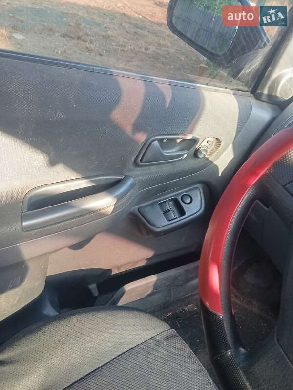 Универсал Suzuki Ignis 2006 в Овидиополе фото 6 Универсал Suzuki Ignis 2006 в Овидиополе