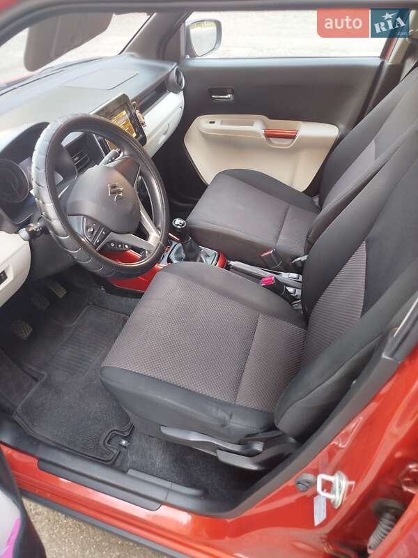 Внедорожник / Кроссовер Suzuki Ignis 2018 в Харькове