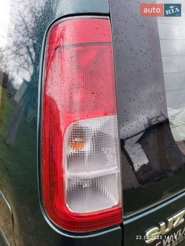 Хэтчбек Suzuki Ignis 2004 в Драбове