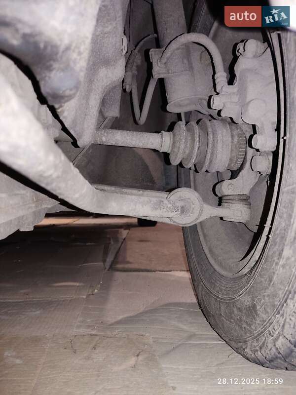 Хэтчбек Suzuki Ignis 2004 в Драбове