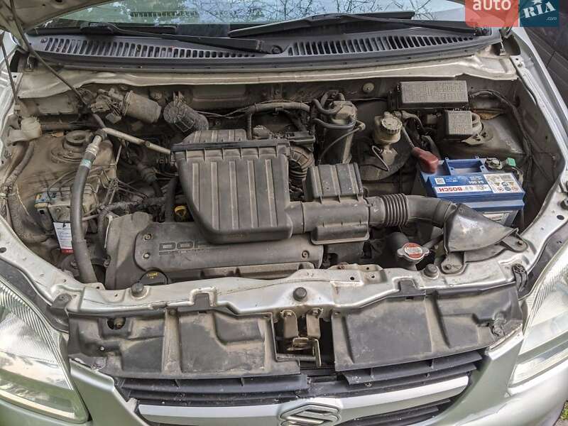 Хэтчбек Suzuki Ignis 2005 в Киеве