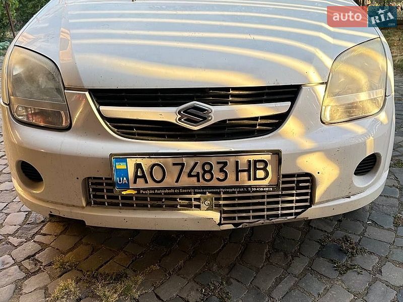 Suzuki Ignis 2003