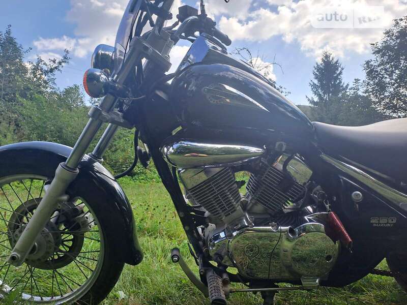 Мотоцикл Чоппер Suzuki Intruder 400 2007 в Тернополе