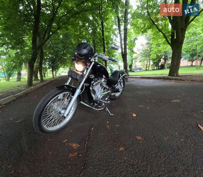 Мотоцикл Чоппер Suzuki Intruder 400 1997 в Мукачевому