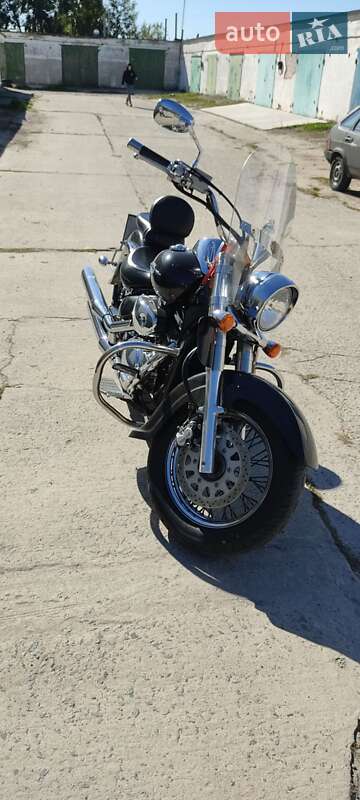 Мотоцикл Классик Suzuki Intruder 400 2005 в Нетешине