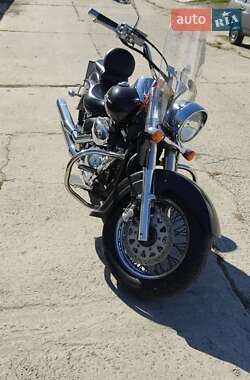 Мотоцикл Классик Suzuki Intruder 400 2005 в 