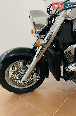 Мотоцикл Круізер Suzuki Intruder M 1800R 2010 в 