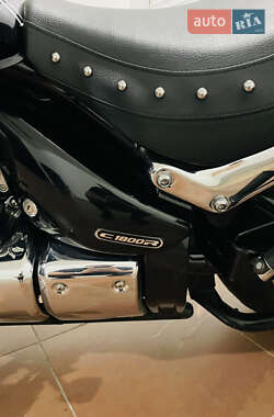 Мотоцикл Круізер Suzuki Intruder M 1800R 2010 в 