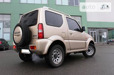 Внедорожник / Кроссовер Suzuki Jimny 2010 в 
