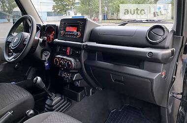 Позашляховик / Кросовер Suzuki Jimny 2020 в 