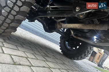 Внедорожник / Кроссовер Suzuki Jimny 2000 в 
