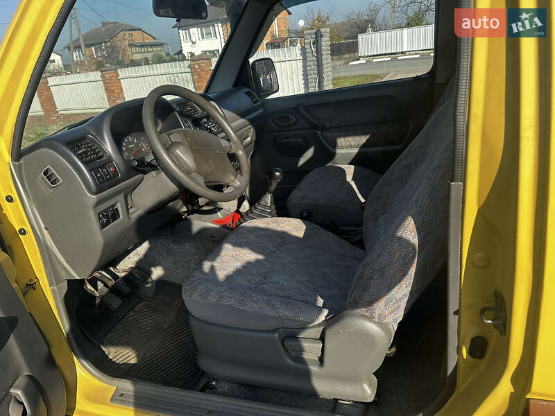 Внедорожник / Кроссовер Suzuki Jimny 2000 в Снятине