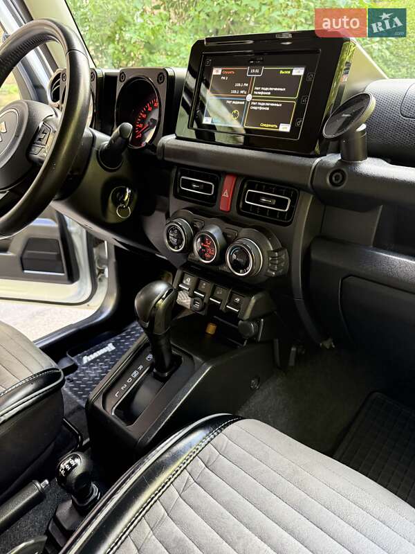 Внедорожник / Кроссовер Suzuki Jimny 2019 в Киеве