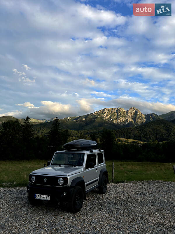 Внедорожник / Кроссовер Suzuki Jimny 2022 в Киеве