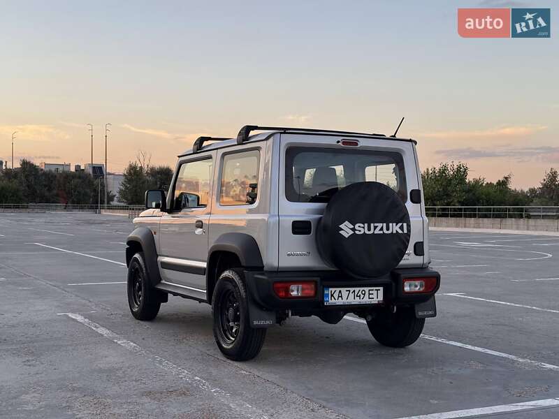 Внедорожник / Кроссовер Suzuki Jimny 2022 в Киеве