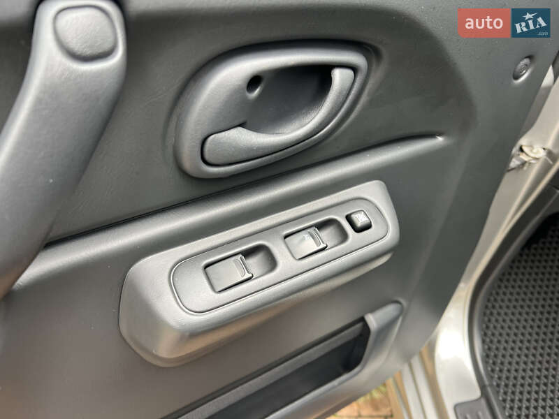 Внедорожник / Кроссовер Suzuki Jimny 2015 в Киеве фото 33 Внедорожник / Кроссовер Suzuki Jimny 2015 в Киеве