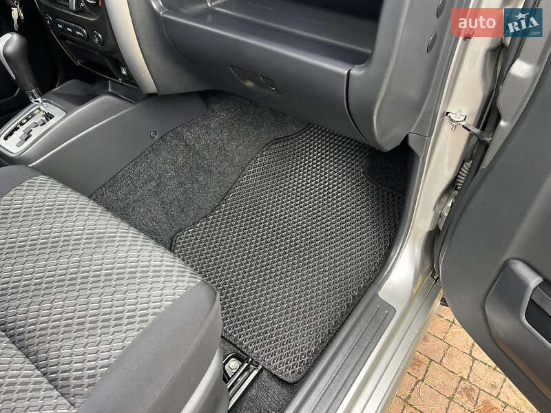 Внедорожник / Кроссовер Suzuki Jimny 2015 в Киеве фото 66 Внедорожник / Кроссовер Suzuki Jimny 2015 в Киеве