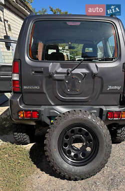 Внедорожник / Кроссовер Suzuki Jimny 2011 в 