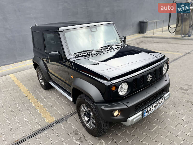 Позашляховик / Кросовер Suzuki Jimny 2019 в 