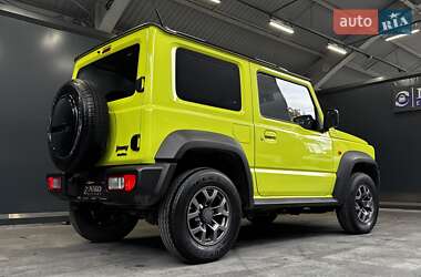 Позашляховик / Кросовер Suzuki Jimny 2019 в 