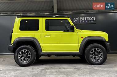Позашляховик / Кросовер Suzuki Jimny 2019 в 