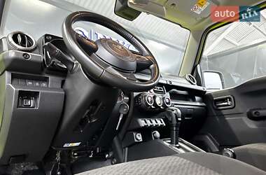 Позашляховик / Кросовер Suzuki Jimny 2019 в 
