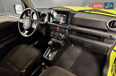 Позашляховик / Кросовер Suzuki Jimny 2019 в 