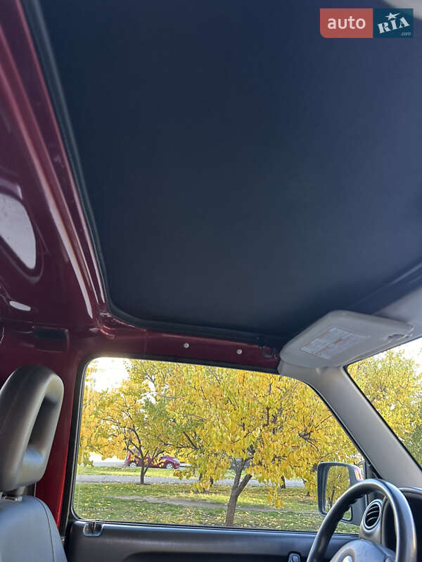 Позашляховик / Кросовер Suzuki Jimny 2006 в Києві