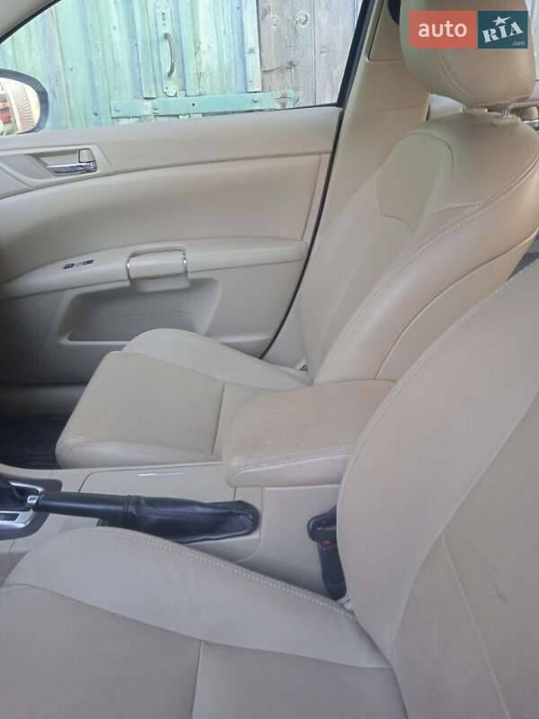 Седан Suzuki Kizashi 2010 в Тернополе