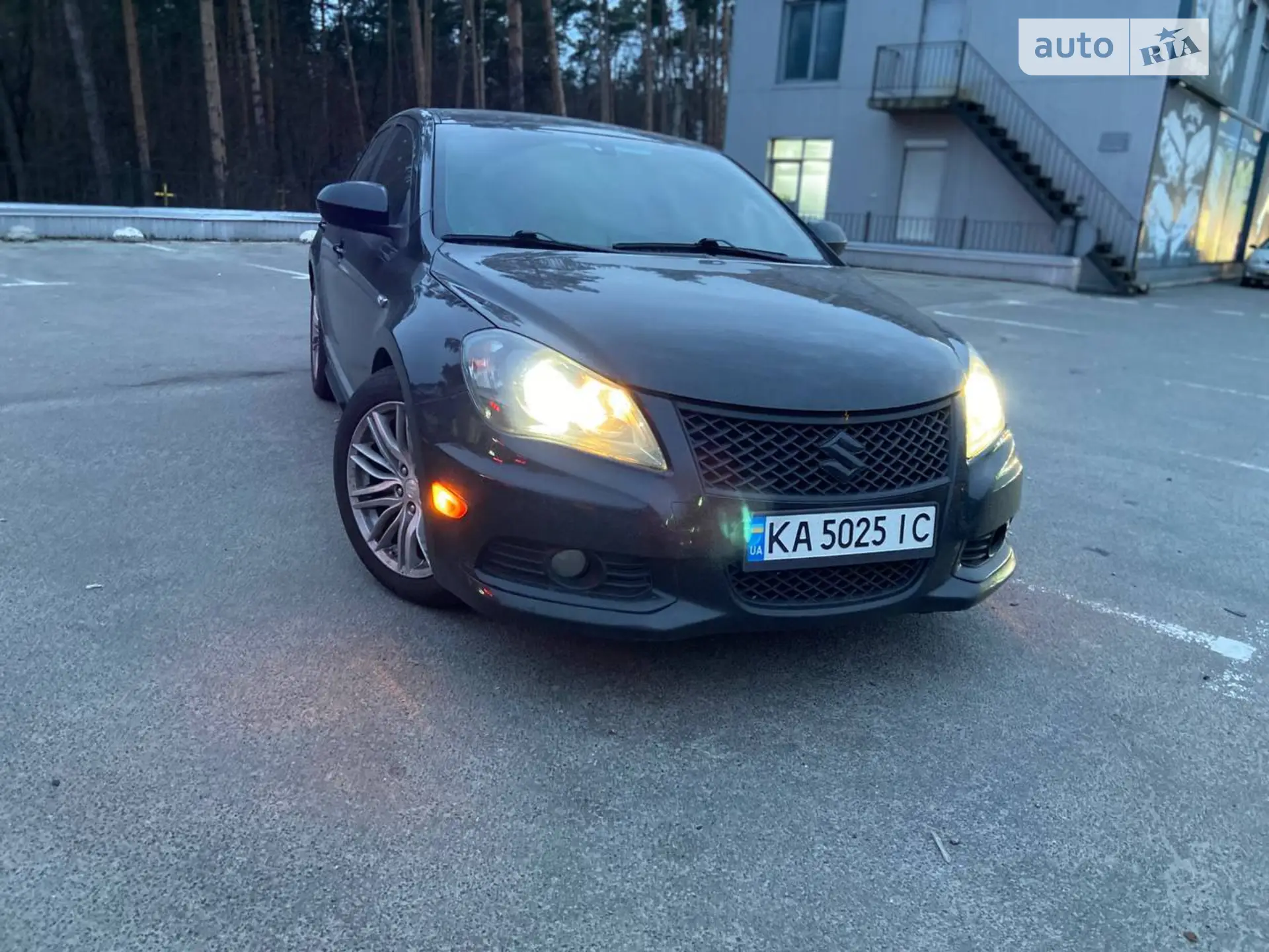 2011 Suzuki Kizashi - мініатюра 14
