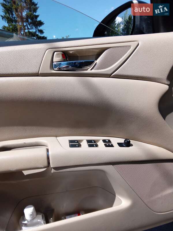 Седан Suzuki Kizashi 2010 в Тернополе