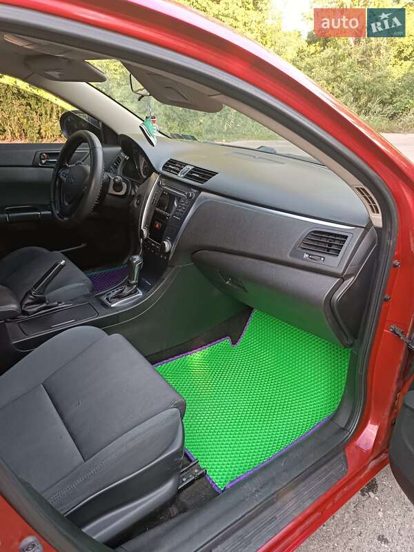 Седан Suzuki Kizashi 2012 в Конотопі фото 6 Седан Suzuki Kizashi 2012 в Конотопі