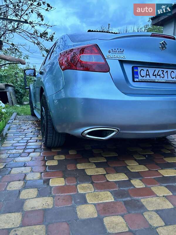 Седан Suzuki Kizashi 2012 в Черкасах