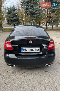 Седан Suzuki Kizashi 2010 в  фото 9 Седан Suzuki Kizashi 2010 в