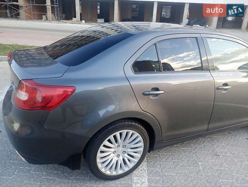 Седан Suzuki Kizashi 2011 в Ужгороде фото 7 Седан Suzuki Kizashi 2011 в Ужгороде