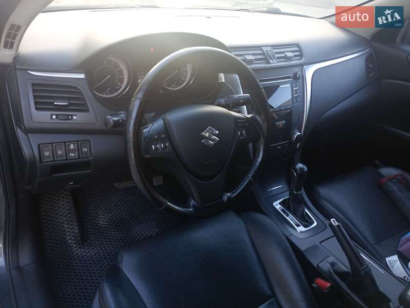 Седан Suzuki Kizashi 2011 в Ужгороде фото 11 Седан Suzuki Kizashi 2011 в Ужгороде