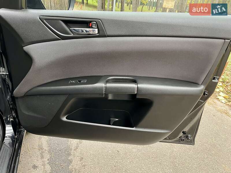 Седан Suzuki Kizashi 2012 в Киеве