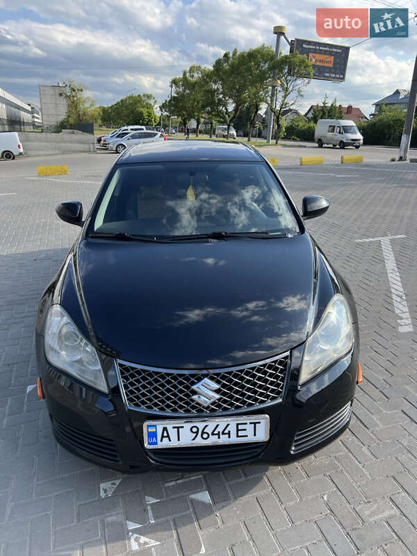 Седан Suzuki Kizashi 2012 в Ивано-Франковске