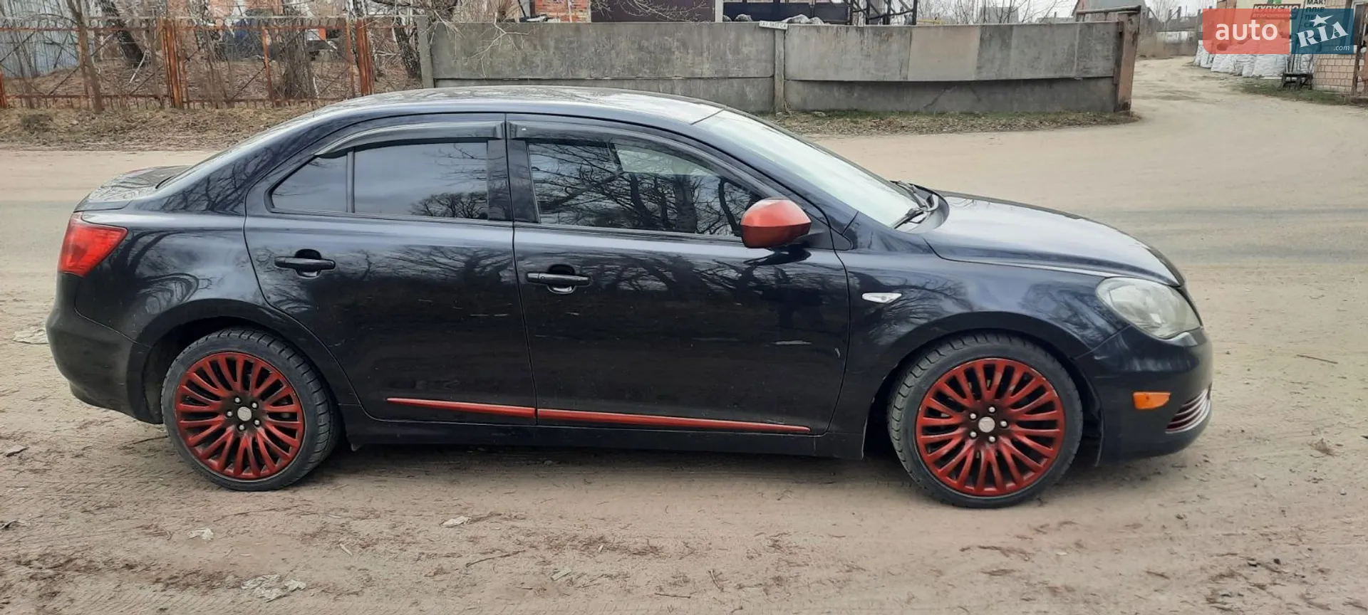 2010 Suzuki Kizashi - мініатюра 6
