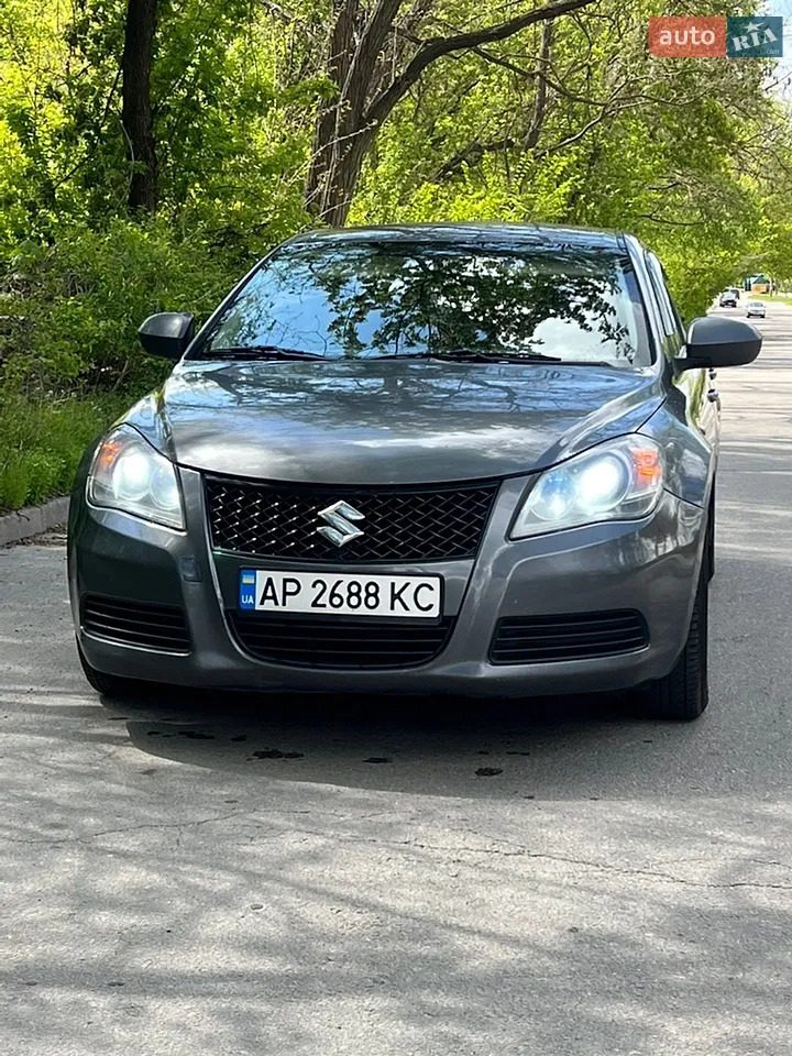 2012 Suzuki Kizashi - мініатюра 20