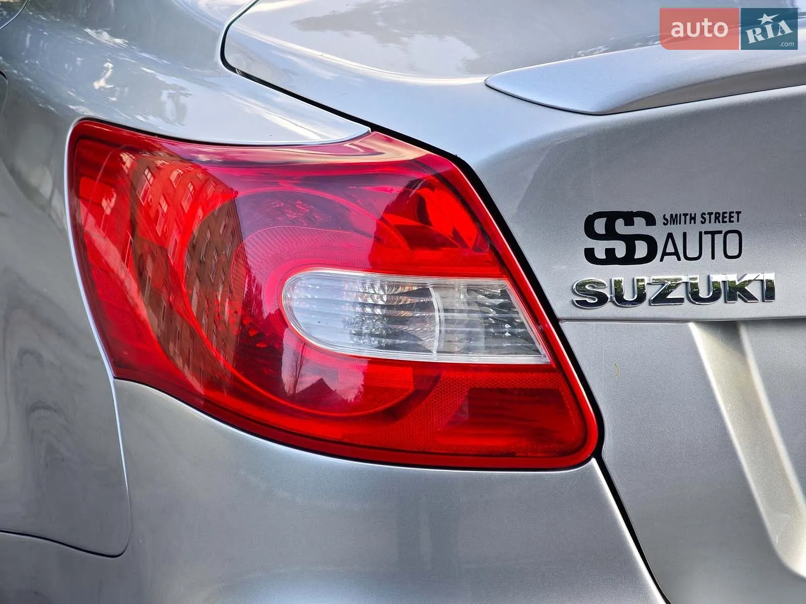 2011 Suzuki Kizashi - мініатюра 14