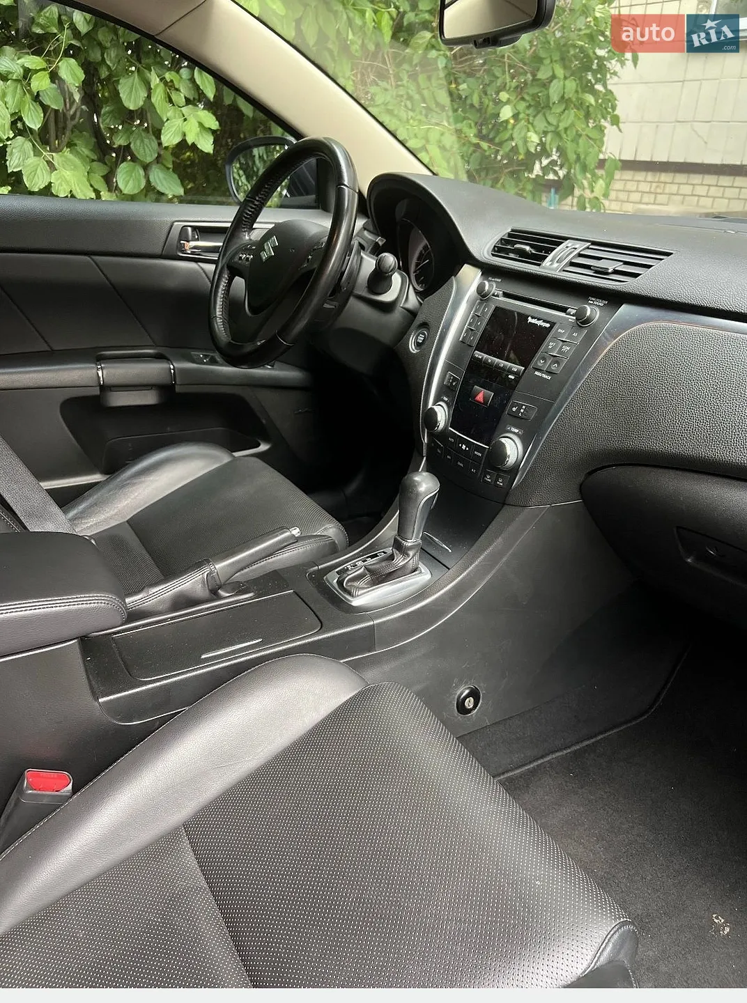 2011 Suzuki Kizashi - мініатюра 3