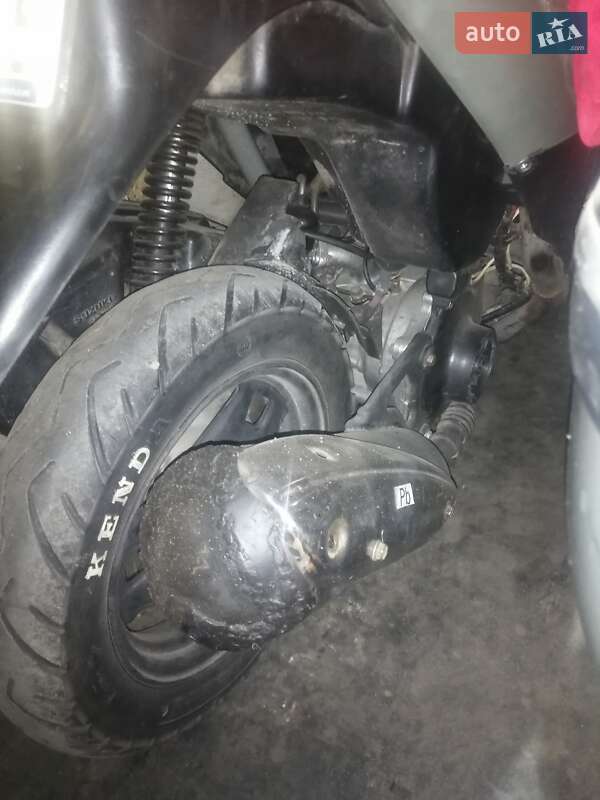 Грузовые мотороллеры, мотоциклы, скутеры, мопеды Suzuki Lets 2 2004 в Днепре