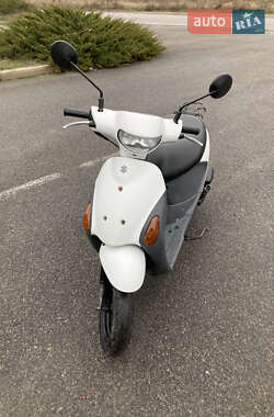 Скутер Suzuki Lets 4 2012 в Новомосковске