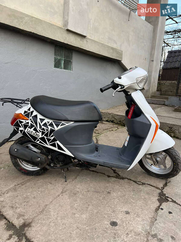 Мопеди Suzuki Lets 5 2012 в Бурштині