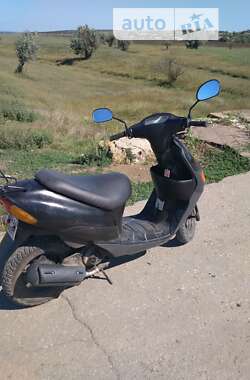 Скутер Suzuki Lets 2010 в Арцизе