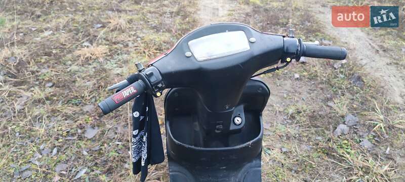 Скутер Suzuki Lets 2011 в Житомирі