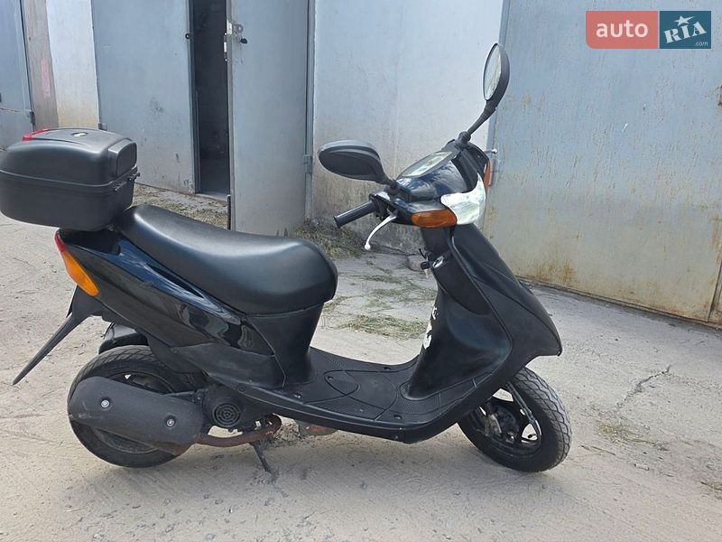 Скутер Suzuki Lets 2011 в Бродах